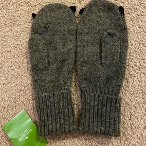 kate spade Accessories - Kate Spade Owl Mittens NWT kate spade Accessories - Kate Spade Owl Mittens NWT